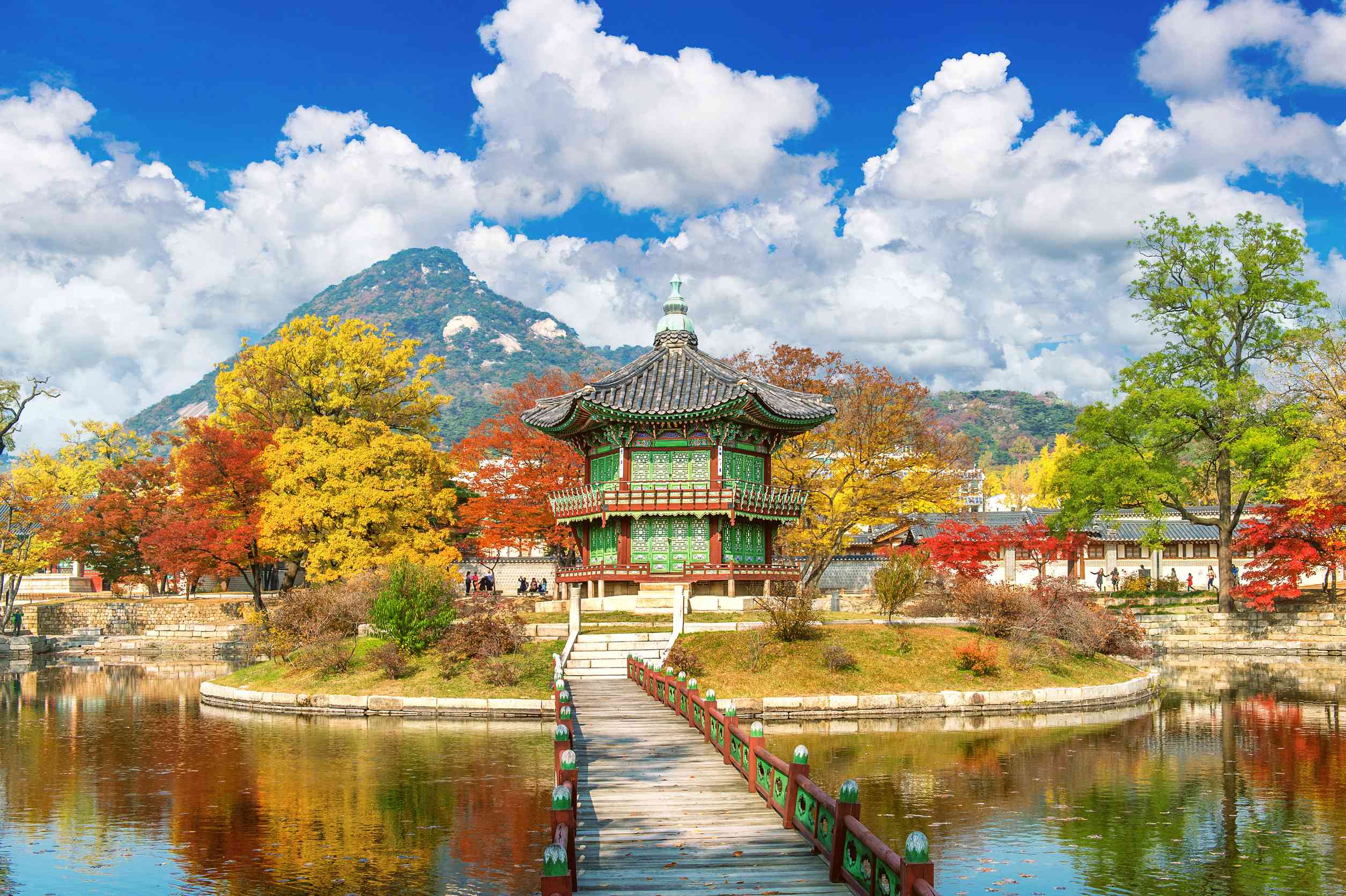 Gyeongbokgung Palace In Autumn South Korea